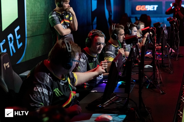 手四年的努 手四年的努