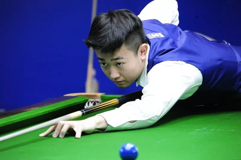 底线表现尤 底线表现尤