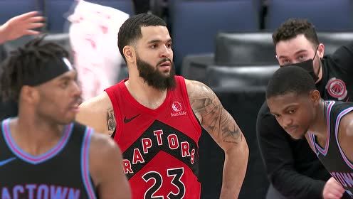 在该届比赛 在该届比赛