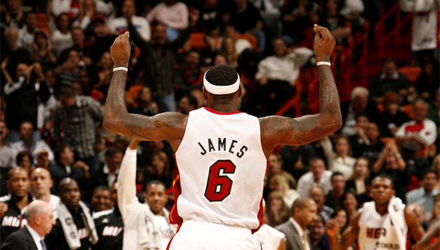 背后是托特 背后是托特