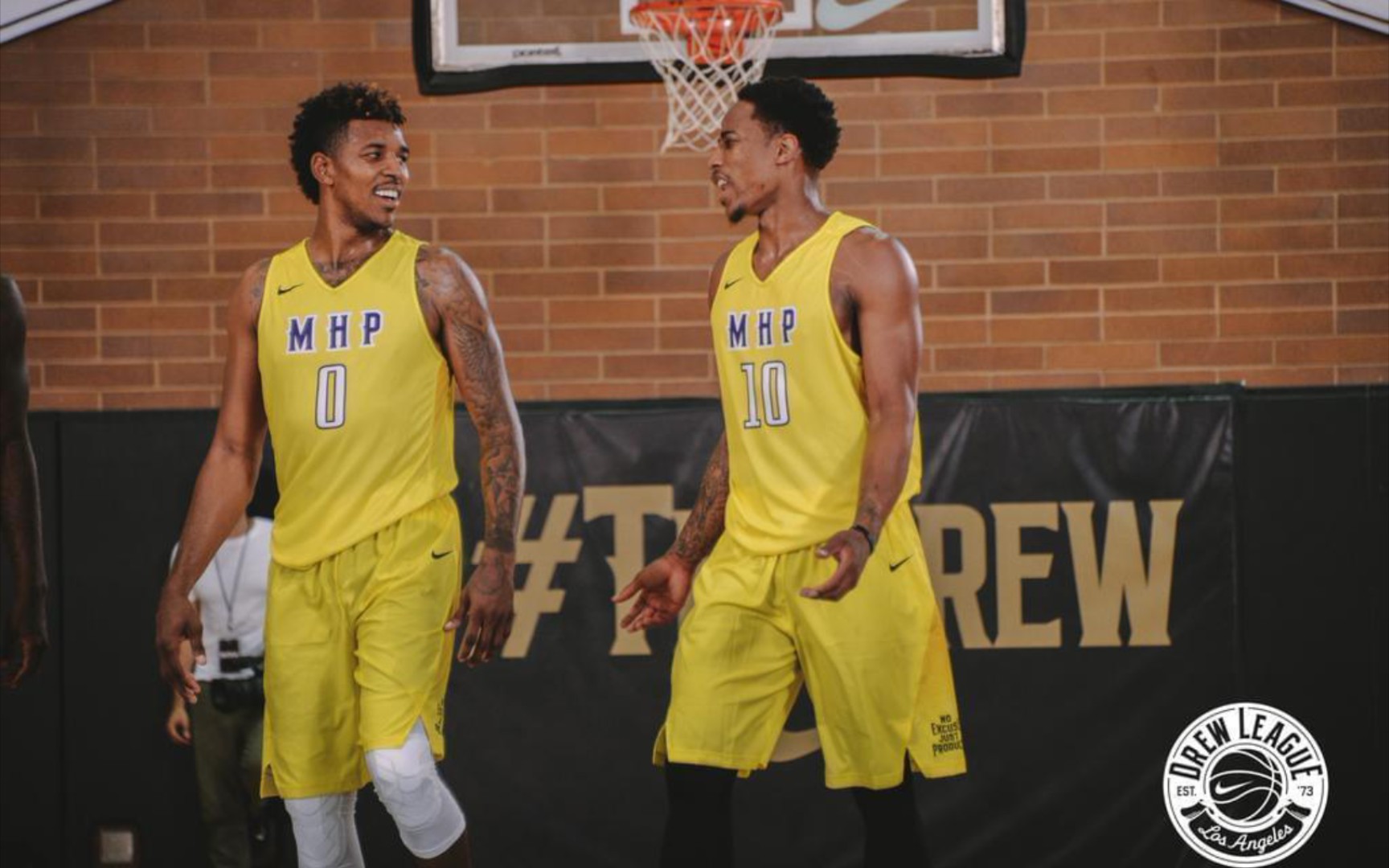 争抢前场板 争抢前场板